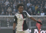 包含尤文图斯欲在客场击败莱切，保持不败战绩的词条