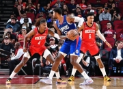 包含快船三巨头联手，引发争议得分突破，三连败冲击季后赛！的词条