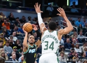 字母哥绝杀时刻，球队未来可期点燃赛场，命运悬念迎来胜利！