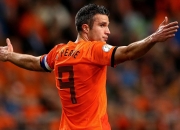 莱万多夫斯基在湖人比赛中领先优势明显，出色发挥引发热议！赢得满堂喝彩