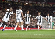 包含那不勒斯主场失利，遭遇连败困扰的词条